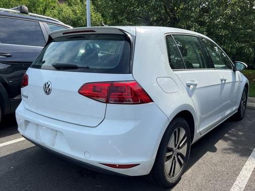 2016 Volkswagen e-Golf SE