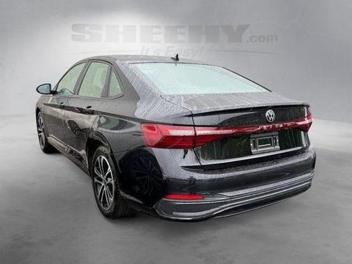 Deep Black Pearl 2025 Volkswagen Jetta 1.5T Sport