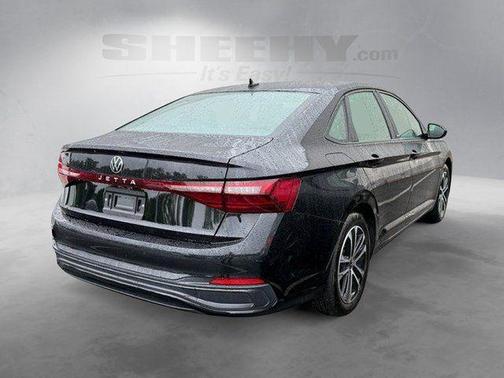Deep Black Pearl 2025 Volkswagen Jetta 1.5T Sport