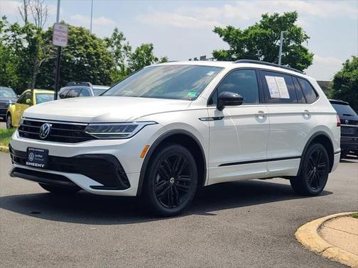 2022 Volkswagen Tiguan 2.0T SE R-Line Black 4MOTION