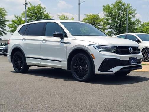 2022 Volkswagen Tiguan 2.0T SE R-Line Black 4MOTION