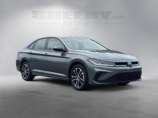 Platinum Gray Metallic 2025 Volkswagen Jetta 1.5T Sport