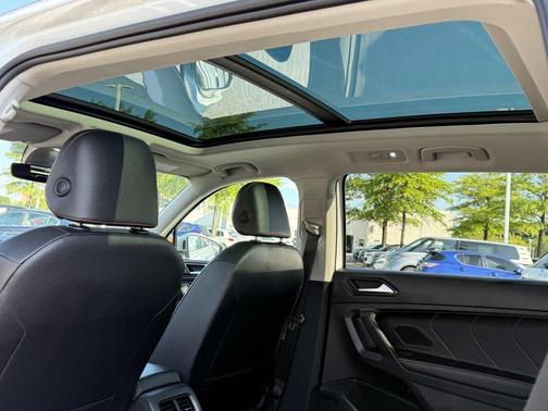 2024 Volkswagen Tiguan 2.0T Wolfsburg Edition
