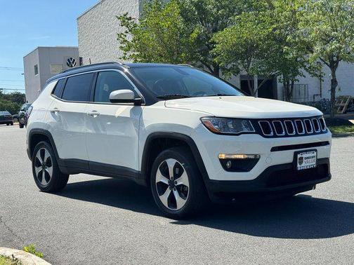 White Clearcoat 2018 Jeep Compass Latitude