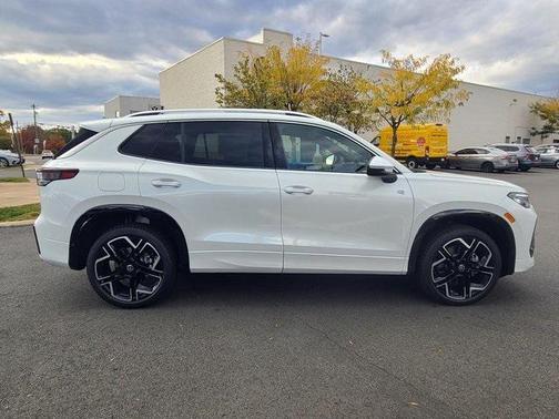 2026 Volkswagen Tiguan 2.0T SEL R-Line 4MOTION