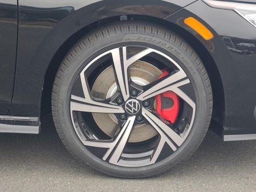 2026 Volkswagen Golf GTI 2.0T SE DSG
