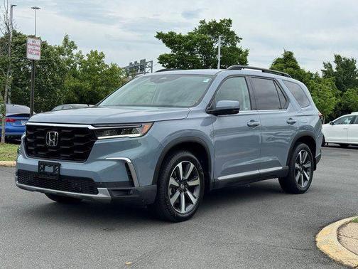 Gray 2024 Honda Pilot Touring 8-Passenger