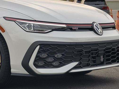 2026 Volkswagen Golf GTI 2.0T SE DSG