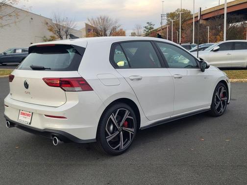 2026 Volkswagen Golf GTI 2.0T SE DSG