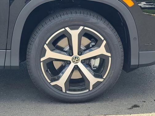 2025 Volkswagen Tiguan 2.0T SE 4MOTION