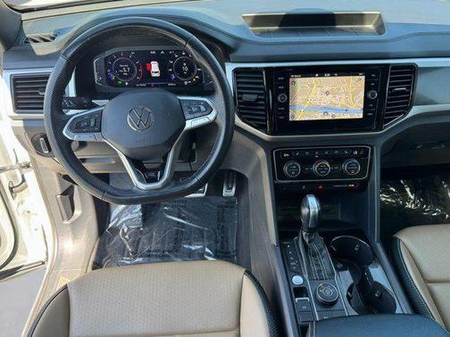 Opal White Pearl 2023 Volkswagen Atlas Cross Sport 3.6L V6 SEL R-Line