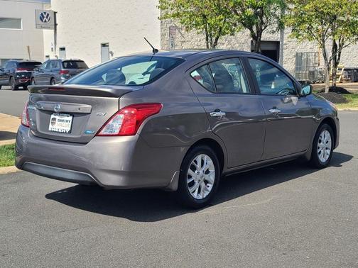 2015 Nissan Versa 1.6 SV