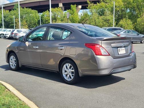 2015 Nissan Versa 1.6 SV