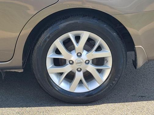 2015 Nissan Versa 1.6 SV