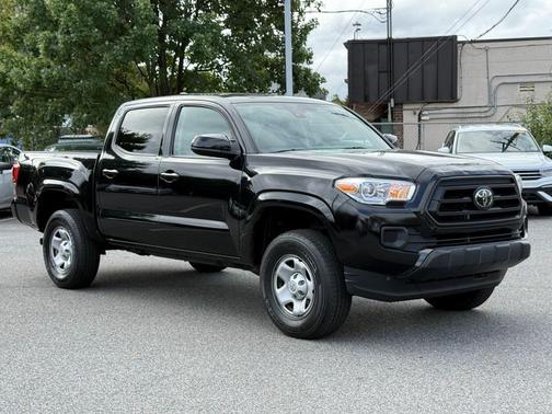 2022 Toyota Tacoma SR