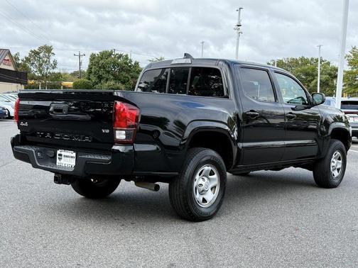 2022 Toyota Tacoma SR
