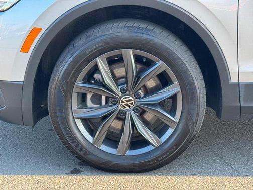 2023 Volkswagen Tiguan 2.0T SE 4MOTION