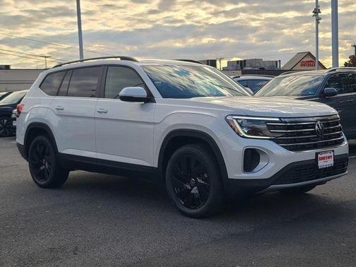 2026 Volkswagen Atlas 2.0T SE w/Technology 4MOTION