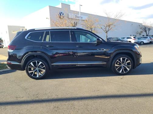 2026 Volkswagen Atlas 2.0T SEL Premium R-Line 4MOTION