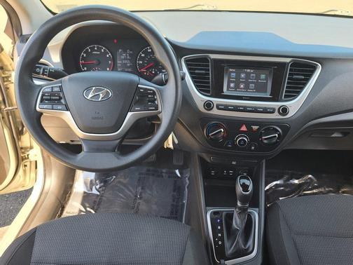 2019 Hyundai Accent SE