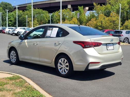2019 Hyundai Accent SE