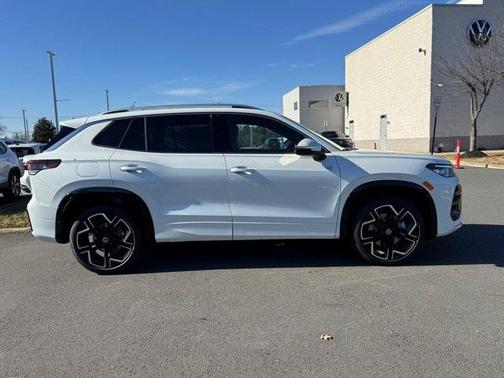 2026 Volkswagen Tiguan 2.0T SEL R-Line 4MOTION