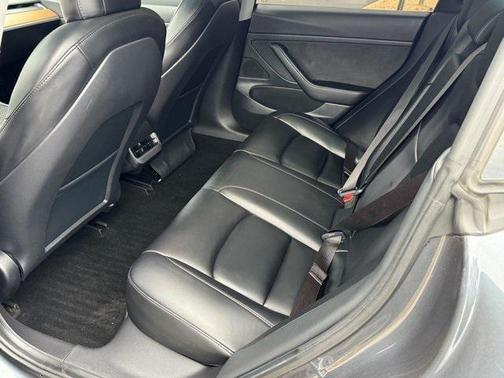 2020 Tesla Model 3 Standard Range