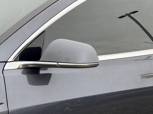 2020 Tesla Model 3 Standard Range