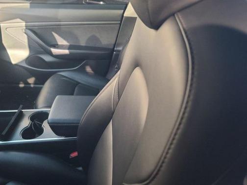 2020 Tesla Model 3 Standard Range