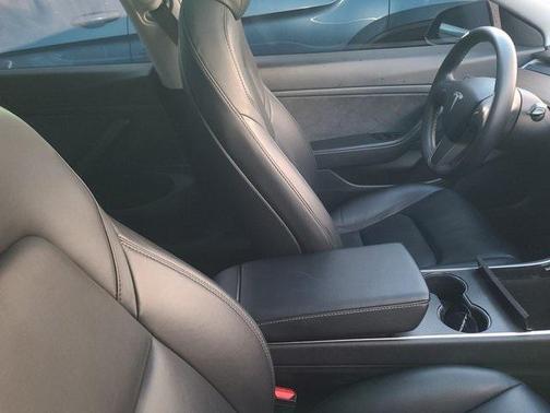 2020 Tesla Model 3 Standard Range