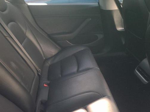 2020 Tesla Model 3 Standard Range