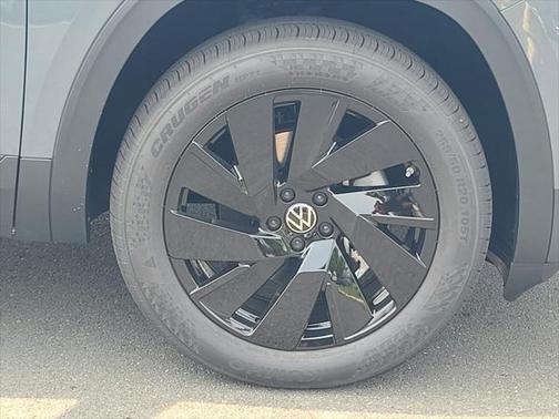 2025 Volkswagen Atlas 2.0T SE w/Technology 4MOTION