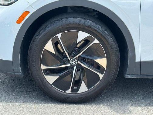 Glacier White 2022 Volkswagen ID.4 Pro S