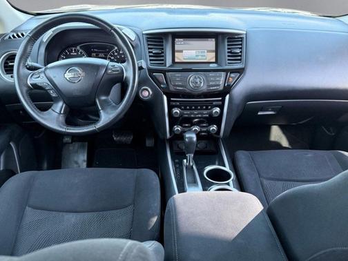 2013 Nissan Pathfinder SV