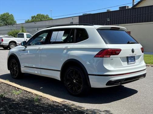 2022 Volkswagen Tiguan 2.0T SE R-Line Black 4MOTION