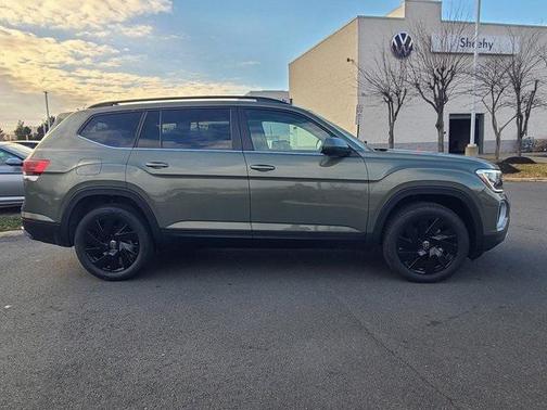 2026 Volkswagen Atlas 2.0T SE w/Technology 4MOTION