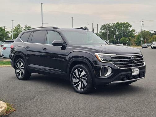 2025 Volkswagen Atlas 2.0T SE w/Technology 4MOTION