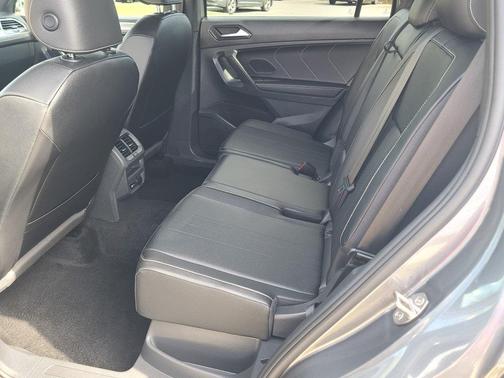 2023 Volkswagen Tiguan 2.0T SE R-Line Black 4MOTION