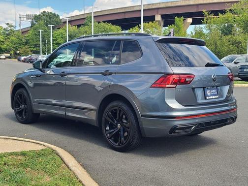 2023 Volkswagen Tiguan 2.0T SE R-Line Black 4MOTION
