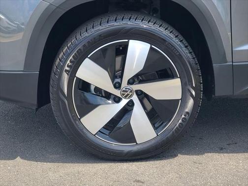 2025 Volkswagen Taos 1.5T S