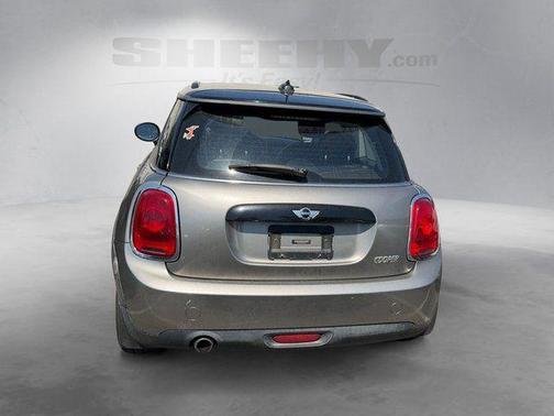 Moonwalk Gray Semi-Metallic 2016 MINI Hardtop Cooper