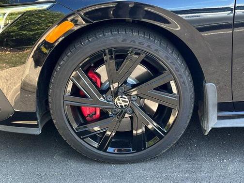 2022 Volkswagen Golf GTI 2.0T SE DSG