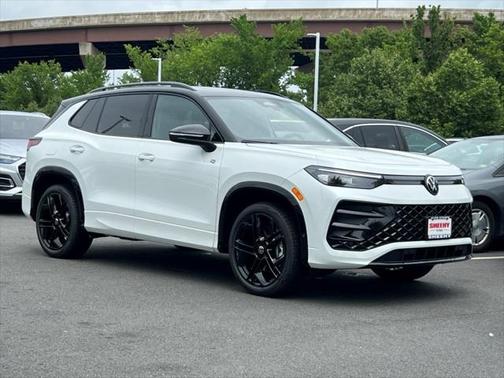 2025 Volkswagen Tiguan 2.0T SE R-Line Black 4MOTION