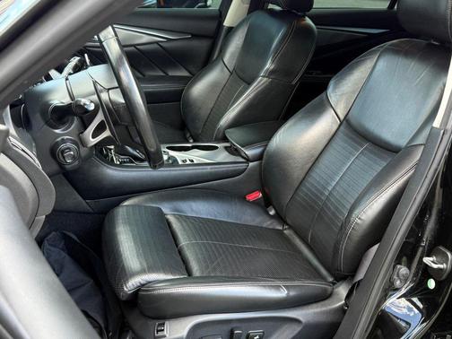 2017 INFINITI Q50 2.0T Sport