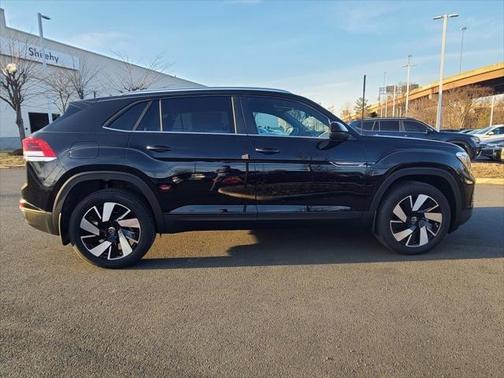 2025 Volkswagen Atlas Cross Sport 2.0T SE w/Technology 4MOTION