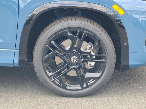 Blue 2026 Volkswagen Tiguan 2.0T SE R-Line Black 4MOTION