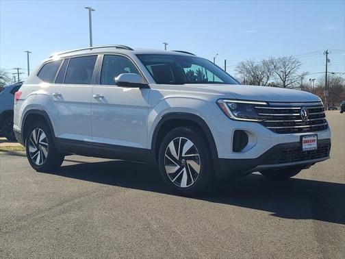 2025 Volkswagen Atlas 2.0T SE w/Technology 4MOTION