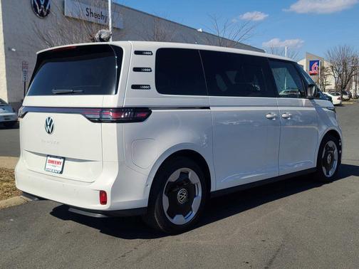 Candy White 2025 Volkswagen ID. Buzz Pro S