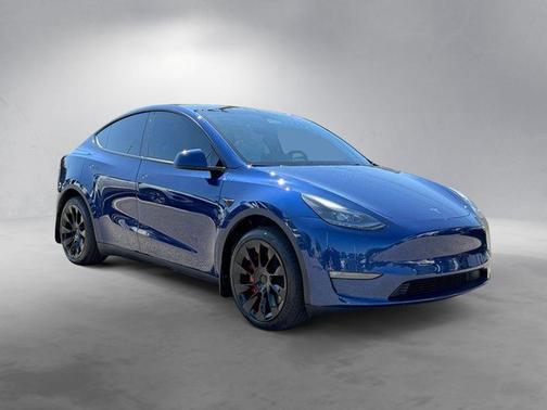 Deep Blue Metallic 2023 Tesla Model Y Long Range Dual Motor All-Wheel Drive