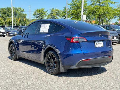 Deep Blue Metallic 2023 Tesla Model Y Long Range Dual Motor All-Wheel Drive